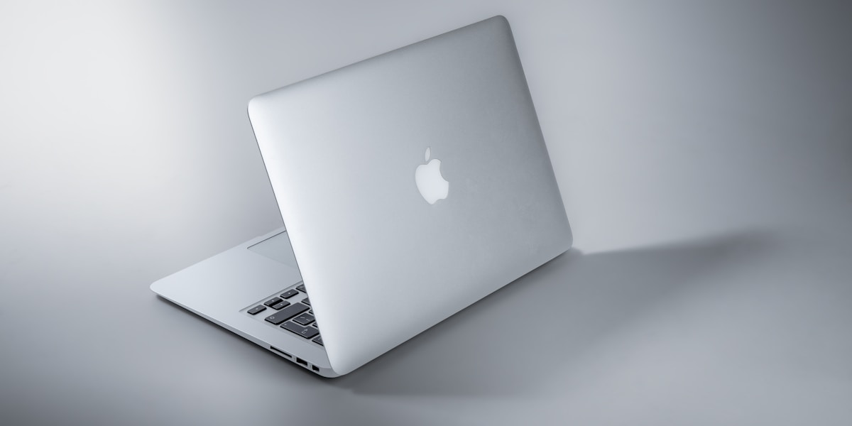 MacWhisper vs Voicci: Feature Comparison 2025